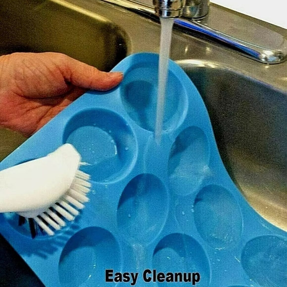 Silicone Muffin & Cupcake Pan Baking Molds… - Picture 10 of 12